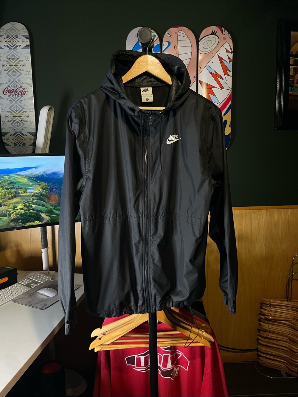 Nike Black Men's Hooded Windbreaker Jacket thin black size M drawstring